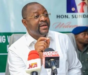 Sunday Akin Dare, CON